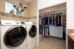 parkcrest-laundry-and-master-closet